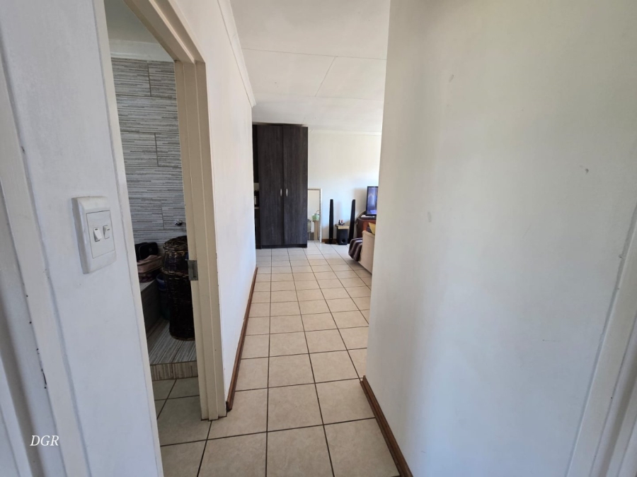 2 Bedroom Property for Sale in Riviera Northern Cape